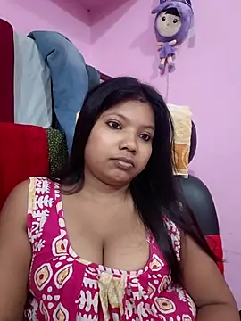 Snapshot of Redchery chatting on May 24, 2026, 6:24 pm Redchery online show from May 24, 2026, 6:24 pm