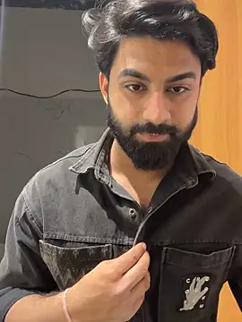 hottestboy03 online show from February 7, 2026, 9:57 am