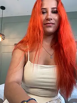 Snapshot of saray_marquez chatting on May 1, 2026, 1:05 pm saray marquez online show from May 1, 2026, 1:05 pm