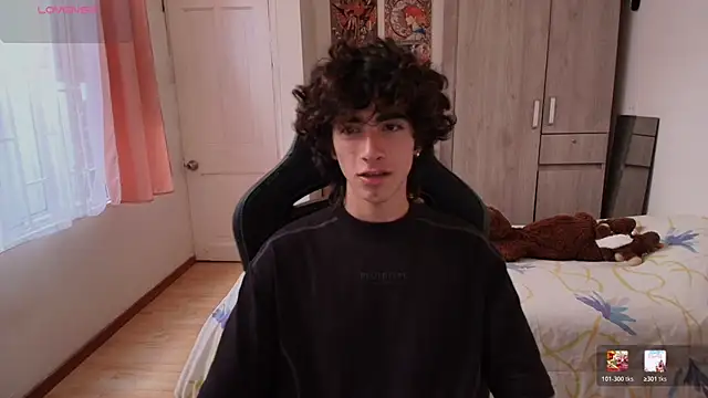 Nude Boy18 online show from January 17, 2026, 8:45 pm