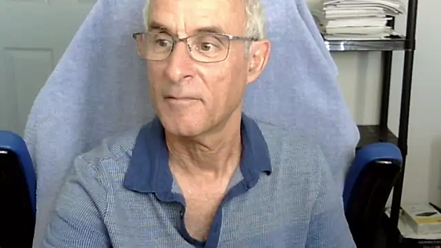 funone1999 online show from October 17, 2025, 10:01 pm