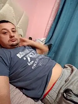 Amberdual online show from October 19, 2025, 3:56 pm