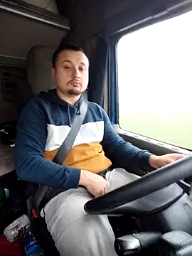 Amberdual online show from October 30, 2025, 6:26 am