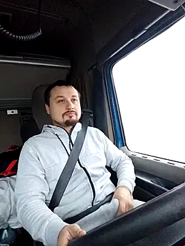 Amberdual online show from December 2, 2025, 6:52 am