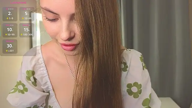Snapshot of PhantomLace chatting on September 23, 2025, 1:36 pm PhantomLace online show from September 23, 2025, 1:36 pm
