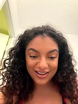 allybluee777 online show from November 4, 2025, 4:28 pm