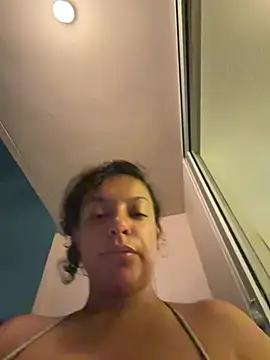Snapshot of allybluee777 chatting on June 20, 2026, 2:47 am allybluee777 online show from June 20, 2026, 2:47 am
