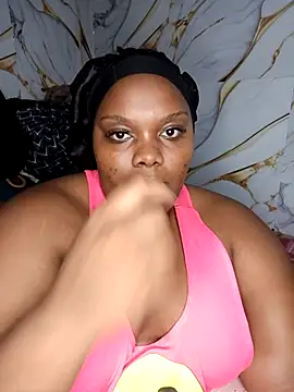 chubbybbw18 online show from April 19, 2026, 8:22 pm