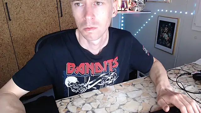 Snapshot of sakiramissy chatting on April 1, 2026, 1:01 pm sakiramissy online show from April 1, 2026, 1:01 pm