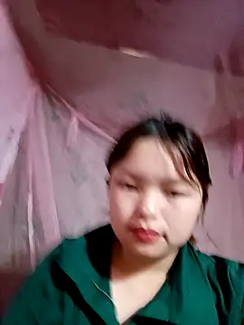 XoiXoi232 online show from October 12, 2025, 12:09 am