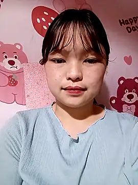 XoiXoi232 online show from November 11, 2025, 2:44 am