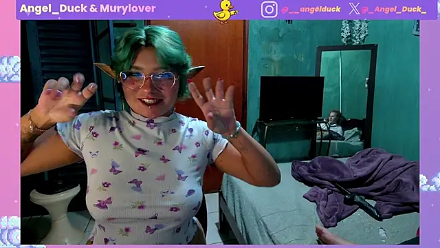 Angel Duck online show from May 25, 2026, 10:16 pm