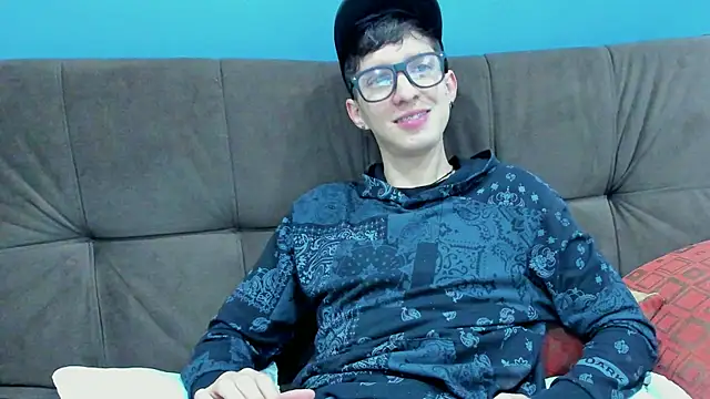 Jheampiiero online show from December 4, 2025, 12:58 pm