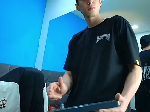 Jheampiiero online show from May 27, 2026, 1:52 pm