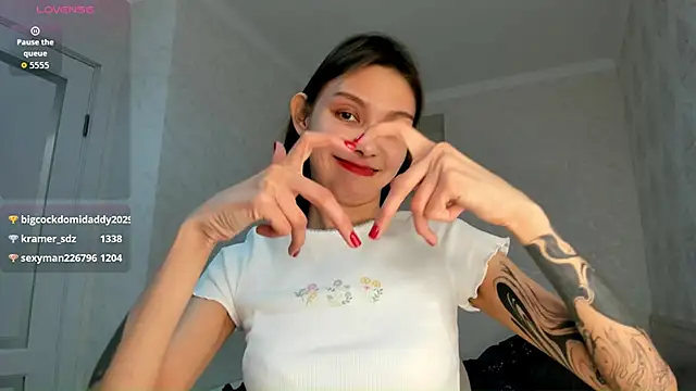 Amy Loveme online show from September 24, 2025, 1:25 pm