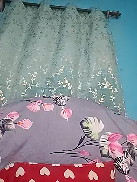 hornypriya696 online show from September 24, 2025, 5:16 pm