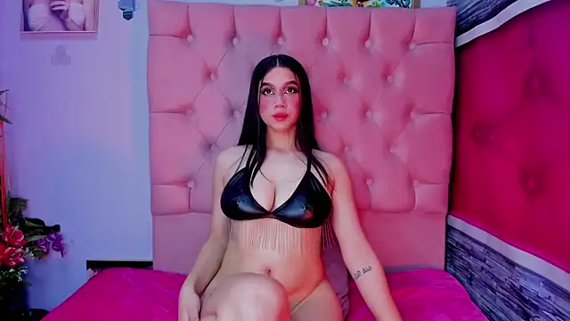 Megan Luxe online show from November 29, 2025, 8:34 pm