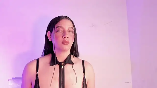 Megan Luxe online show from May 16, 2026, 6:43 am