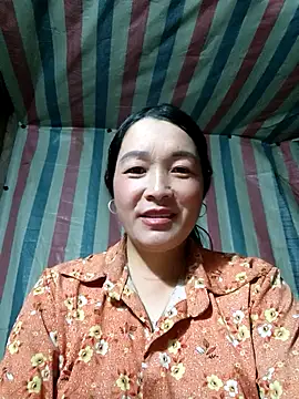 Bliss rose online show from November 1, 2025, 2:02 am