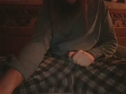 LunarKya online show from March 22, 2026, 10:57 pm