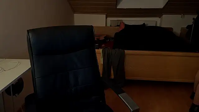 Bez3ybik online show from February 25, 2026, 11:25 pm