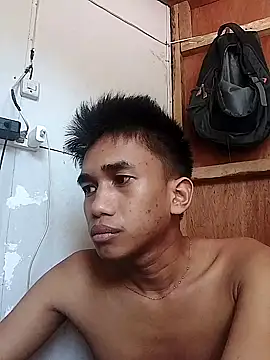 charlie0728 online show from October 5, 2025, 12:09 am