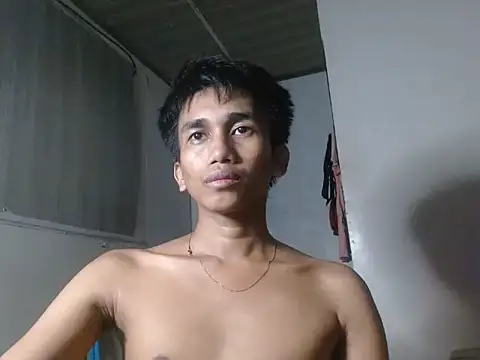 charlie0728 online show from November 12, 2025, 12:49 pm