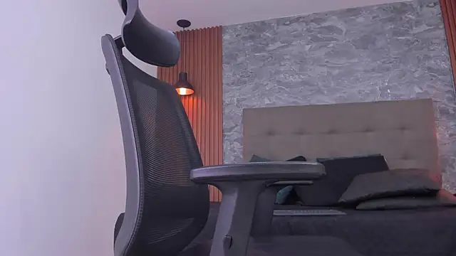 damian bull online show from October 31, 2025, 3:24 pm