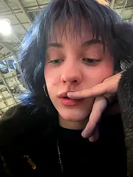 Only April online show from January 9, 2026, 4:32 pm