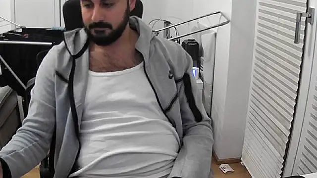 Snapshot of Velvetvoyager69 chatting on October 24, 2025, 5:20 pm Velvetvoyager69 online show from October 24, 2025, 5:20 pm