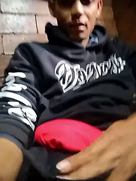 Snapshot of Jose9727 chatting on November 1, 2025, 4:42 pm Jose9727 online show from November 1, 2025, 4:42 pm