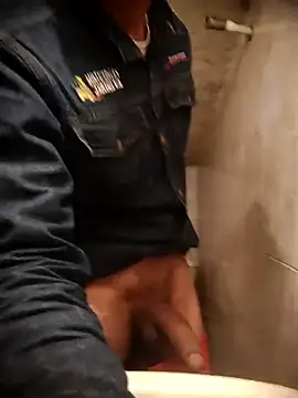 Snapshot of Jose9727 chatting on November 20, 2025, 5:12 pm Jose9727 online show from November 20, 2025, 5:12 pm