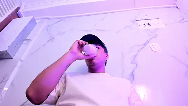 juanmechanic  online show from December 17, 2025, 6:30 am