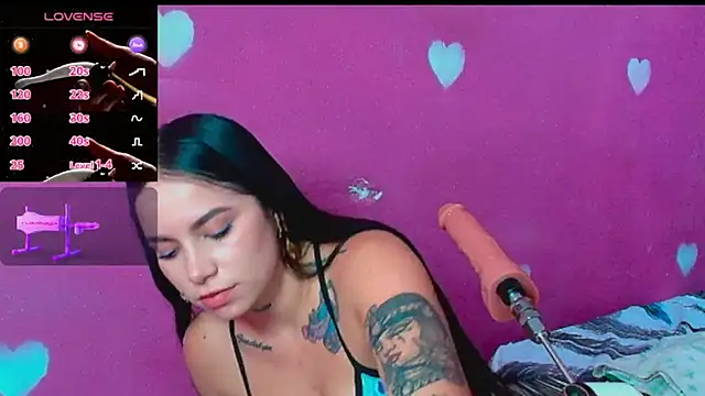 Lali HOtt online show from November 17, 2025, 5:52 pm