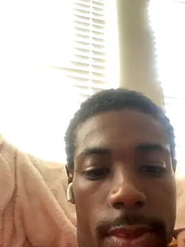 huhgtr online show from November 3, 2025, 8:21 pm