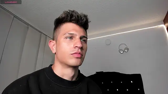 kevin ahss online show from October 3, 2025, 11:57 pm