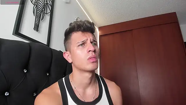 kevin ahss online show from November 12, 2025, 10:09 pm