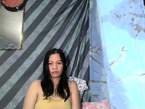 Snapshot of AgnesCutie chatting on October 9, 2025, 1:09 pm AgnesCutie online show from October 9, 2025, 1:09 pm