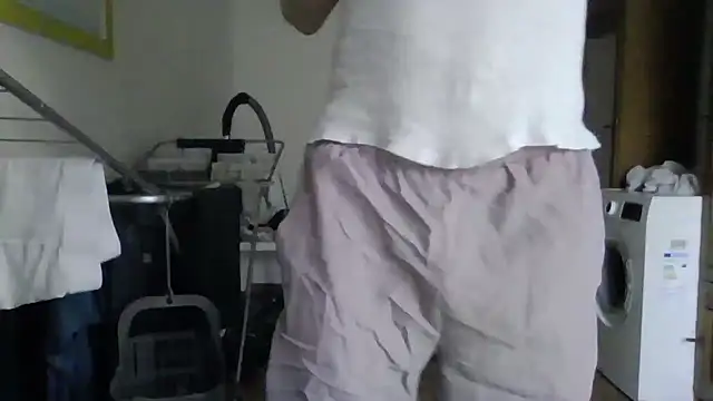 XLBarehengst online show from April 19, 2026, 4:17 pm