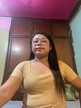 Hotcum Shemale online show from April 21, 2026, 9:50 pm