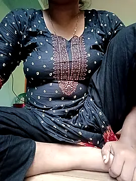 Snapshot of Rina-2 chatting on October 3, 2025, 2:19 am Rina-2 online show from October 3, 2025, 2:19 am