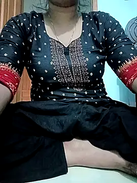 Snapshot of Rina-2 chatting on October 12, 2025, 4:55 am Rina-2 online show from October 12, 2025, 4:55 am