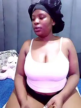 MrsMxx25 online show from October 30, 2025, 9:37 pm