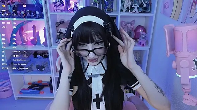 Nana stolass online show from July 3, 2026, 12:00 pm