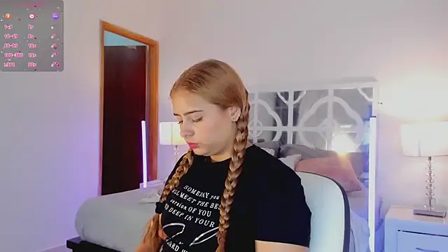 MikaelaStone online show from December 16, 2025, 12:43 pm