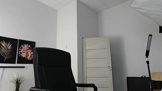 Richard Dullas online show from October 2, 2025, 12:12 pm