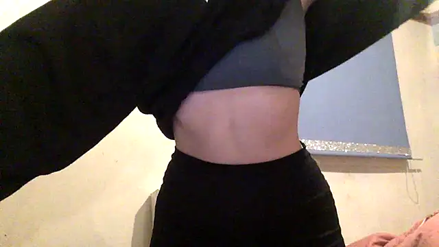 Snapshot of Bellababexox chatting on October 18, 2025, 4:48 am Bellababexox online show from October 18, 2025, 4:48 am