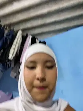 Snapshot of Firuze_Hatunn chatting on October 6, 2025, 11:57 pm Firuze Hatunn online show from October 6, 2025, 11:57 pm