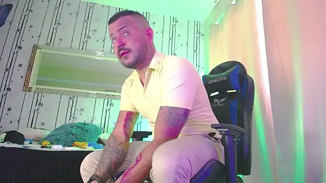 AlphaDrip online show from September 24, 2025, 12:08 pm