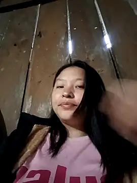 MuiNay online show from November 1, 2025, 11:40 pm